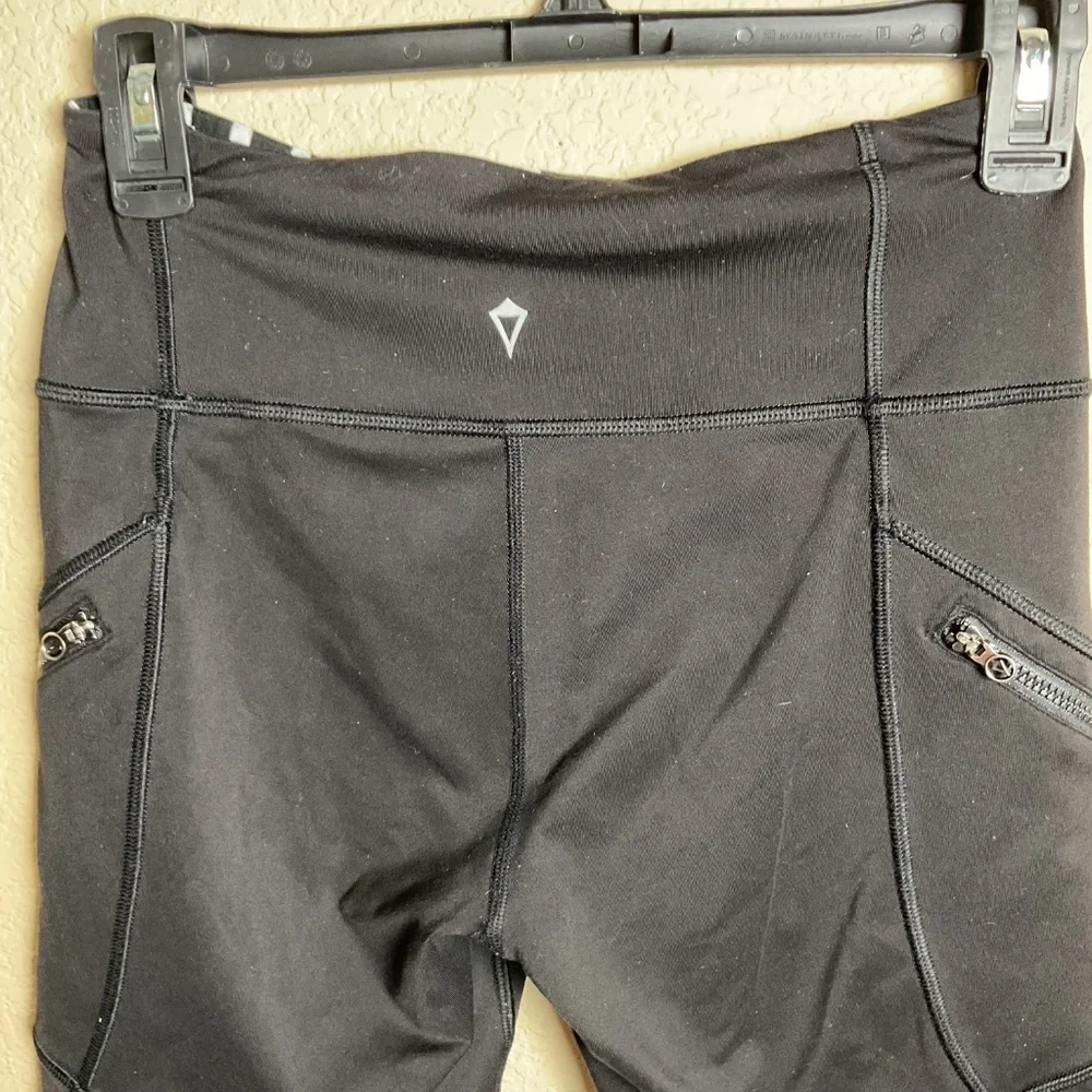 Ivivva By Lululemon Girls 14 Black Hyper Track Crop Leggings Mesh Legs W/Pockets - Picture 6 of 6